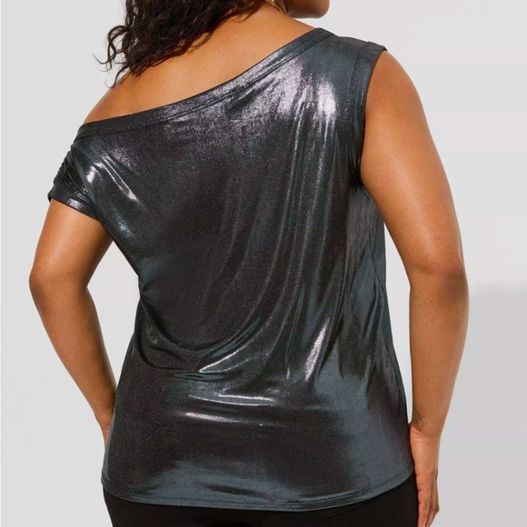 Torrid - Liquid Shine Off Shoulder Top - 2x - Picture 4 of 9